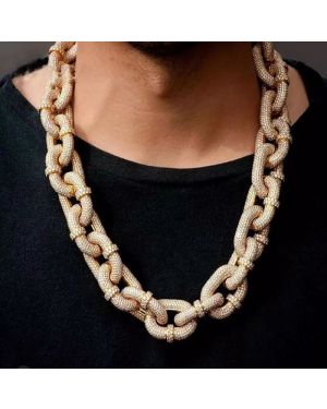 Miami Cuban Chain Necklace With Iced Out Carabiner